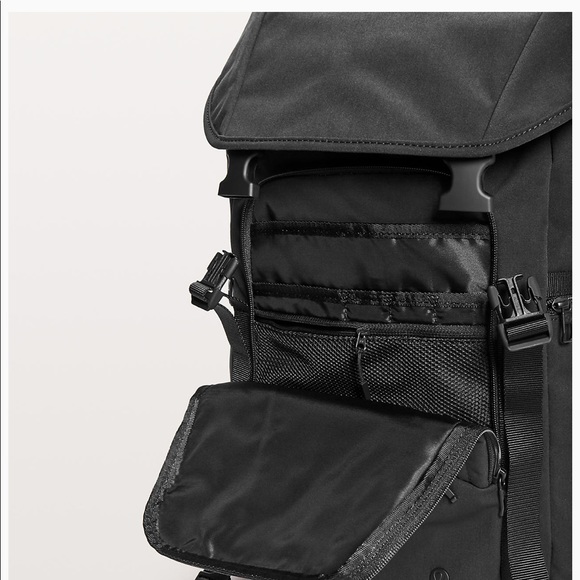 command the day backpack review